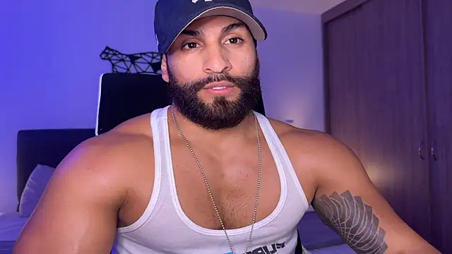 SamDornan online show from 03/17/25, 11:32