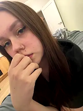 Snapshot of Marylallka5 chatting on 09/18/25, 09:28 Marylallka5 online show from 09/18/25, 09:28