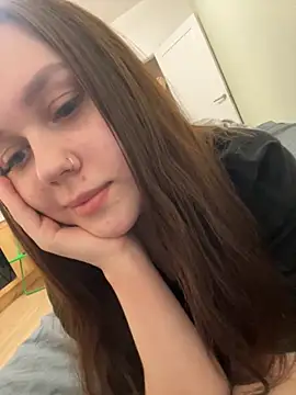 Snapshot of Marylallka5 chatting on 09/19/25, 09:59 Marylallka5 online show from 09/19/25, 09:59