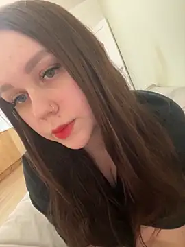 Snapshot of Marylallka5 chatting on 10/16/25, 06:47 Marylallka5 online show from 10/16/25, 06:47