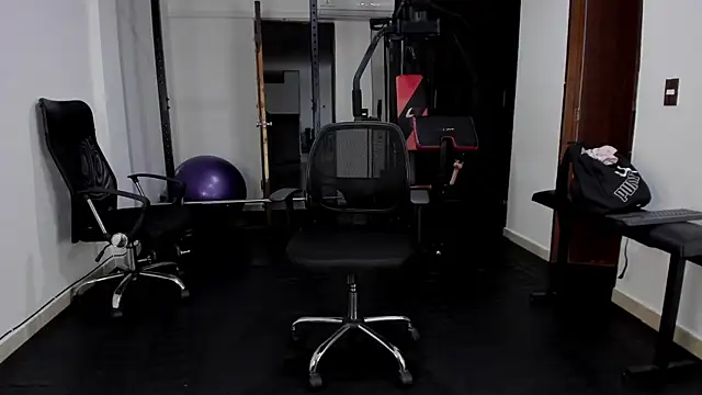 CoupleBigAss online show from 12/20/24, 10:49