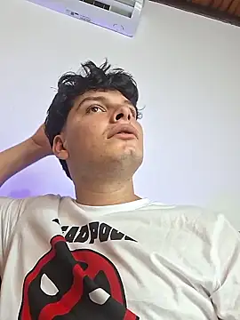  Ottis  online show from 10/27/25, 03:54