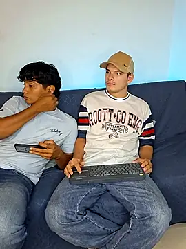  Ottis  online show from 11/30/25, 10:03