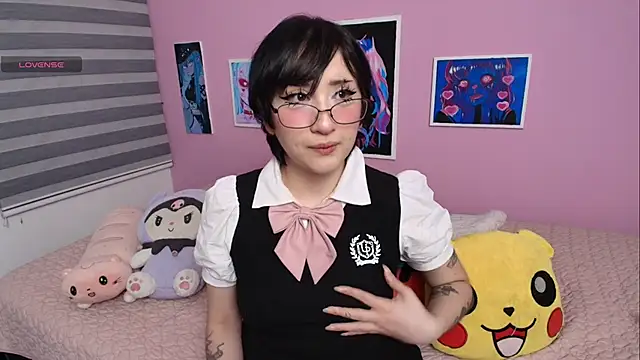 Miwa violet online show from 09/18/25, 12:01