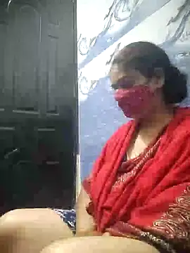 Snapshot of kirti__arora chatting on 12/02/24, 11:07 kirti arora online show from 12/02/24, 11:07