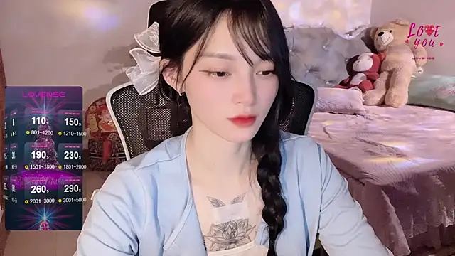    Nari    online show from 01/15/25, 09:51