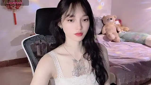    Nari    online show from 02/22/25, 10:18