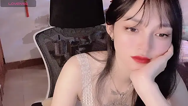    Nari    online show from 02/22/25, 08:53