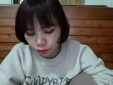 Angela-Eira online show from 02/08/25, 12:38