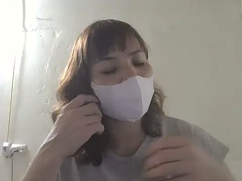 Angela-Eira online show from 05/17/26, 09:38