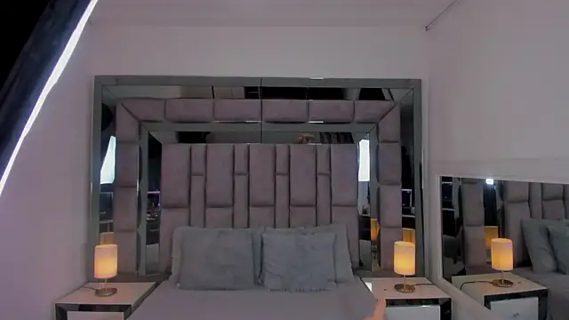 Snapshot of BILIE_ROUSE1 chatting on 09/29/25, 01:44 BILIE ROUSE1 online show from 09/29/25, 01:44