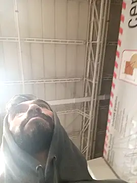 weedmanhot28 online show from 12/19/24, 06:23