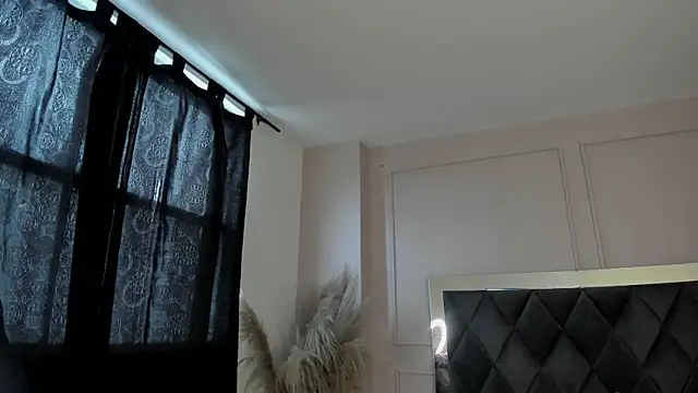 Snapshot of Lissy__Addams chatting on 09/22/25, 08:44 Lissy Addams online show from 09/22/25, 08:44