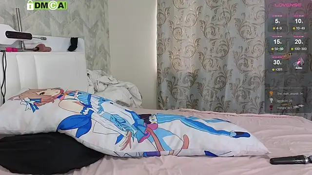 Snapshot of KawaiiNullify chatting on 11/16/25, 07:47 KawaiiNullify online show from 11/16/25, 07:47