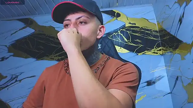 Kevin22 222 online show from 09/30/25, 04:28