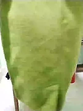 Snapshot of Luxcute286 chatting on 02/17/25, 10:36 Luxcute286 online show from 02/17/25, 10:36