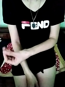 Luxcute286 online show from 07/21/26, 12:02