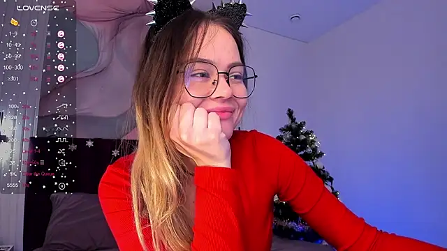 Kelly Cuutie online show from 12/28/24, 07:44
