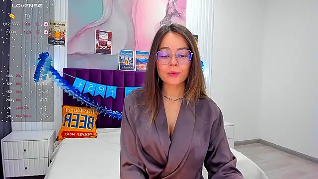 Snapshot of Kelly_Cuutie chatting on 10/03/25, 01:02 Kelly Cuutie online show from 10/03/25, 01:02