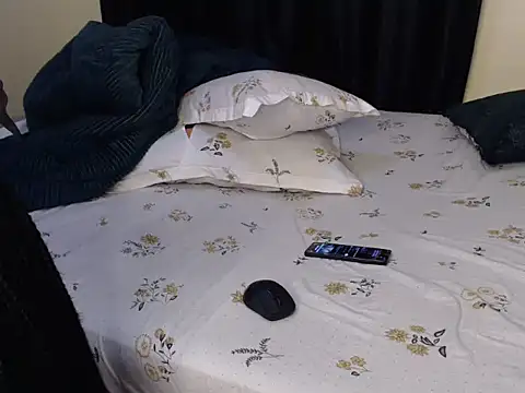 sweet scovia1 online show from 11/05/25, 12:43