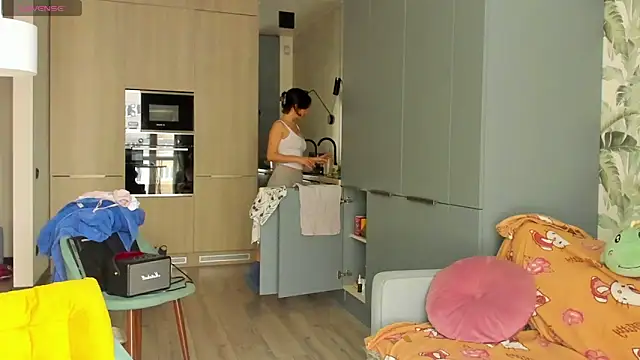 Lilith lutherlow online show from 10/04/25, 11:19