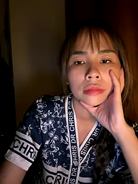 Snapshot of Samsam_567 chatting on 10/14/25, 04:30 Samsam 567 online show from 10/14/25, 04:30