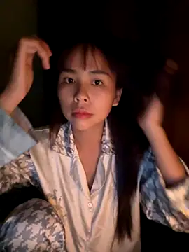 Snapshot of Samsam_567 chatting on 11/04/25, 04:28 Samsam 567 online show from 11/04/25, 04:28