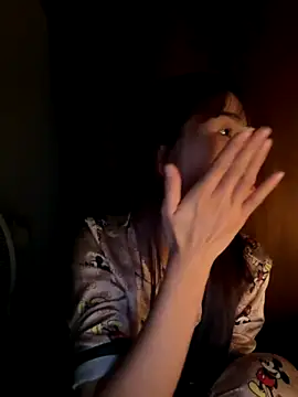 Snapshot of Samsam_567 chatting on 11/11/25, 04:18 Samsam 567 online show from 11/11/25, 04:18