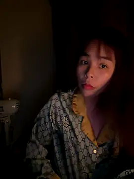 Snapshot of Samsam_567 chatting on 11/13/25, 04:17 Samsam 567 online show from 11/13/25, 04:17