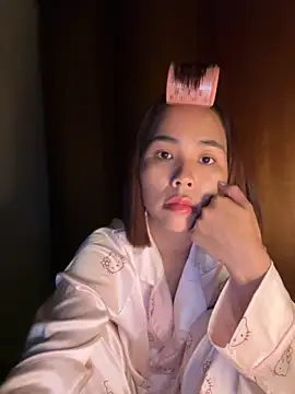 Snapshot of Samsam_567 chatting on 11/21/25, 04:05 Samsam 567 online show from 11/21/25, 04:05