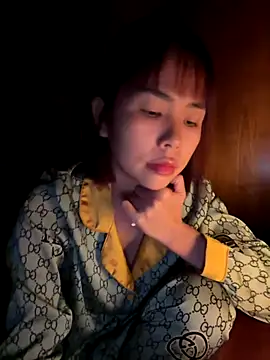 Snapshot of Samsam_567 chatting on 11/23/25, 04:18 Samsam 567 online show from 11/23/25, 04:18