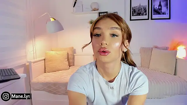 Snapshot of manely1 chatting on 11/13/25, 01:37 manely1 online show from 11/13/25, 01:37