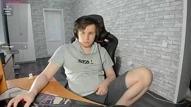iliaskrislove online show from 02/16/25, 04:09