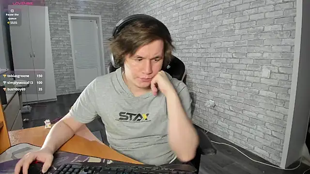 iliaskrislove online show from 02/17/25, 02:37
