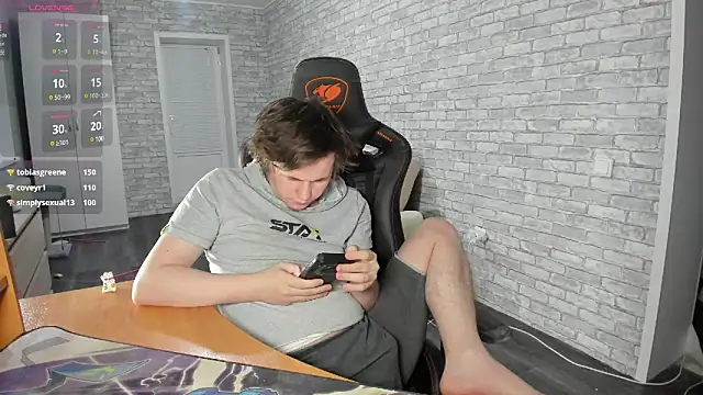 iliaskrislove online show from 02/18/25, 03:43
