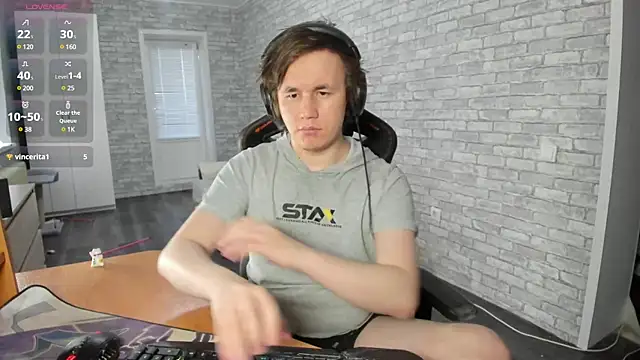 iliaskrislove online show from 02/19/25, 04:01