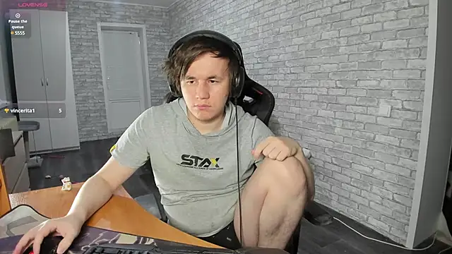 iliaskrislove online show from 02/19/25, 04:44
