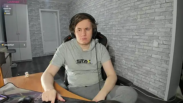 iliaskrislove online show from 02/20/25, 04:46