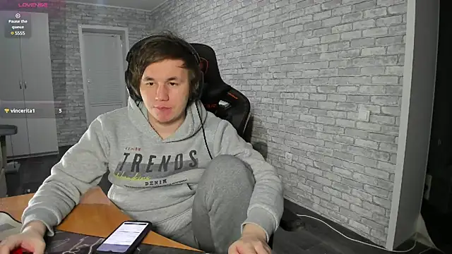 iliaskrislove online show from 02/21/25, 05:53