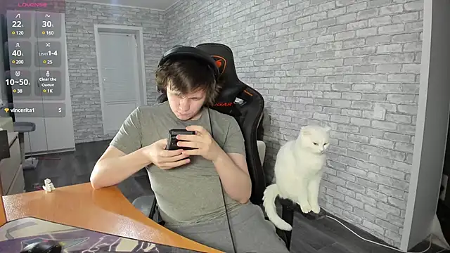 iliaskrislove online show from 02/24/25, 08:03