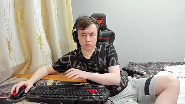 iliaskrislove online show from 05/13/26, 06:27