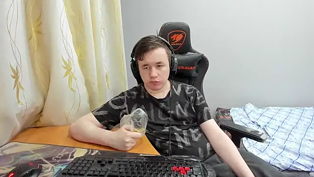 iliaskrislove online show from 05/28/26, 06:38