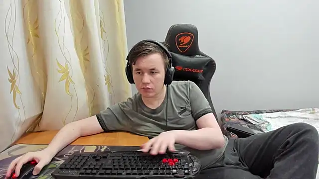 iliaskrislove online show from 06/09/26, 06:41