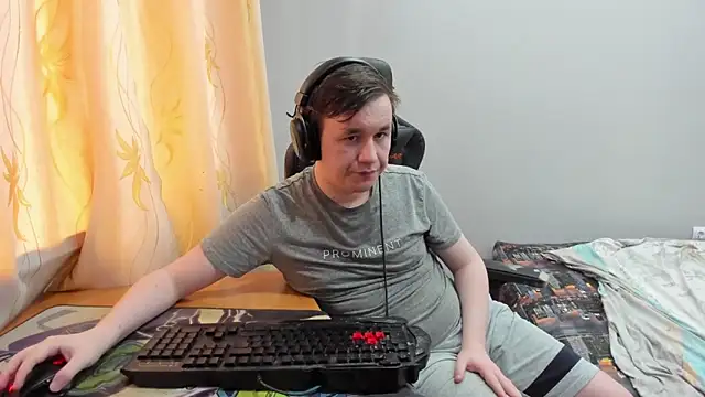 iliaskrislove online show from 06/15/26, 02:41