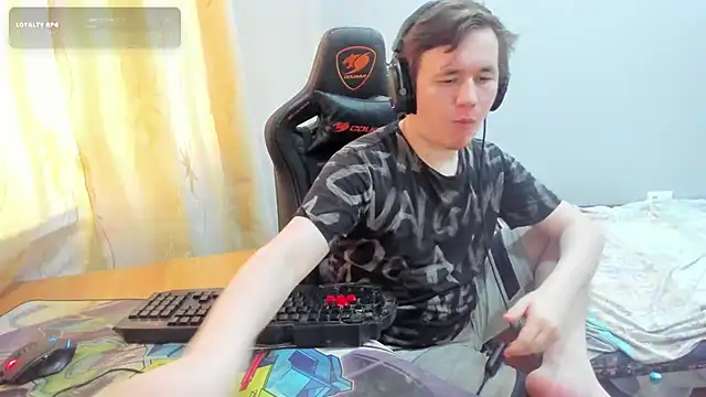 iliaskrislove online show from 07/28/26, 03:21