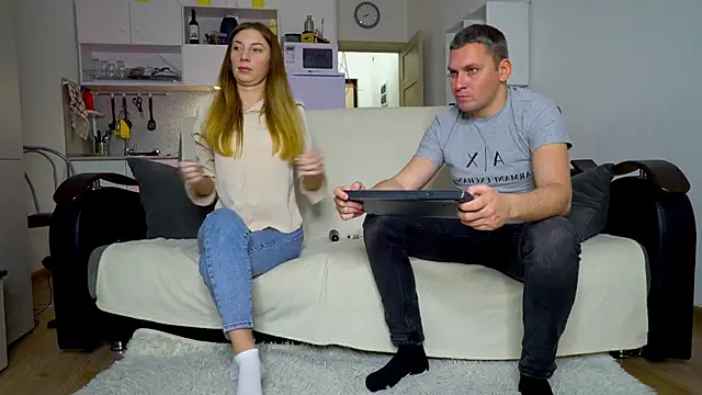 Snapshot of littlesweettifany chatting on 11/05/25, 01:22 littlesweettifany online show from 11/05/25, 01:22