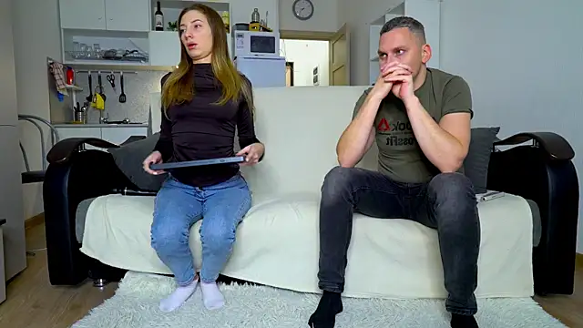 Snapshot of littlesweettifany chatting on 11/11/25, 12:27 littlesweettifany online show from 11/11/25, 12:27