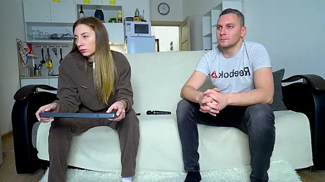 Snapshot of littlesweettifany chatting on 11/18/25, 11:03 littlesweettifany online show from 11/18/25, 11:03