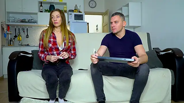 Snapshot of littlesweettifany chatting on 11/29/25, 11:35 littlesweettifany online show from 11/29/25, 11:35