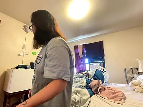 Snapshot of FreakNastyLacie chatting on 10/10/25, 03:00 FreakNastyLacie online show from 10/10/25, 03:00